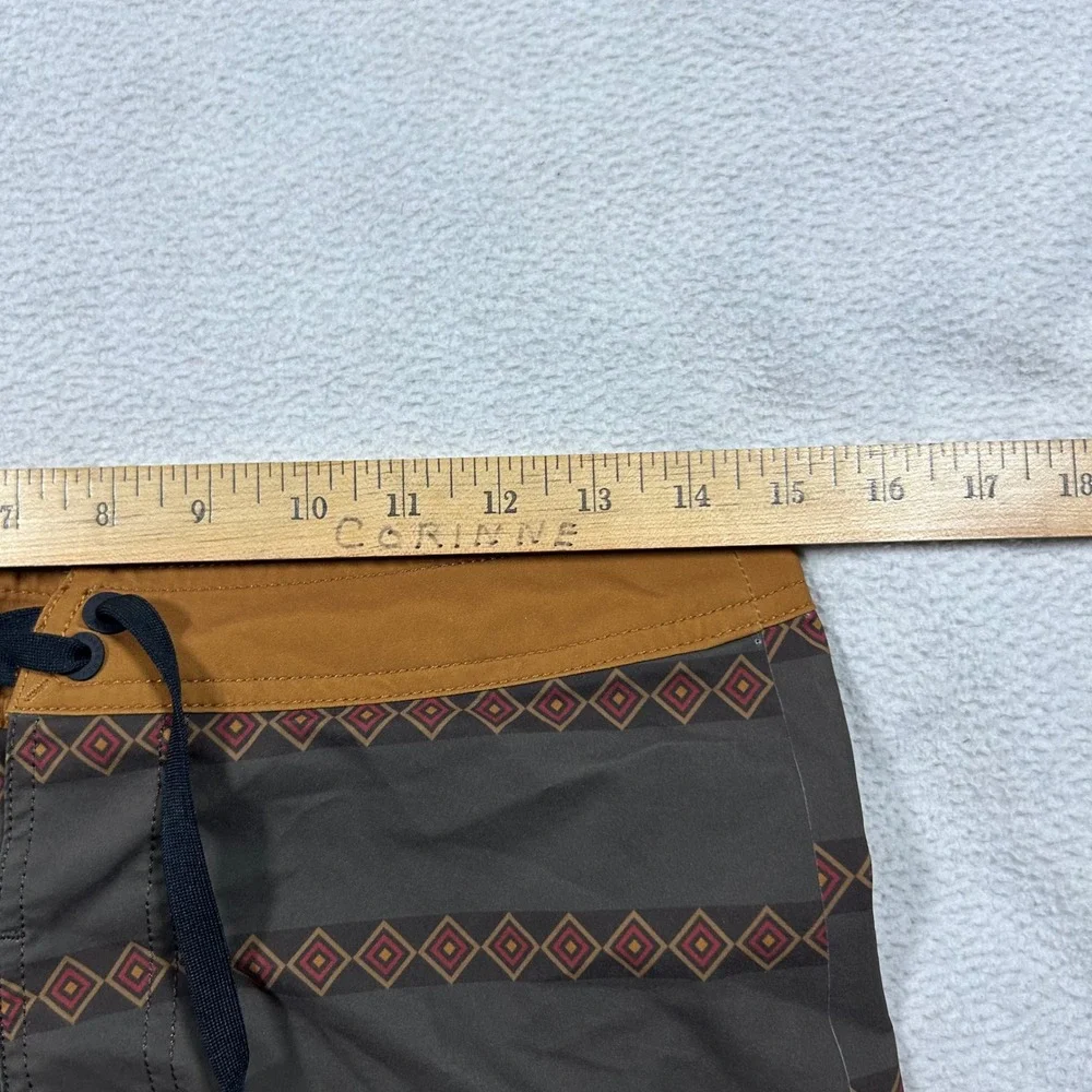Roark The Passage Boardshorts Mens 28 Brown Geometric Stripe Stretch Swim Trunks